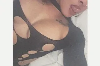 Hola🫦LATIN DOLL 👄👄 TOE curLinG... - Image 3